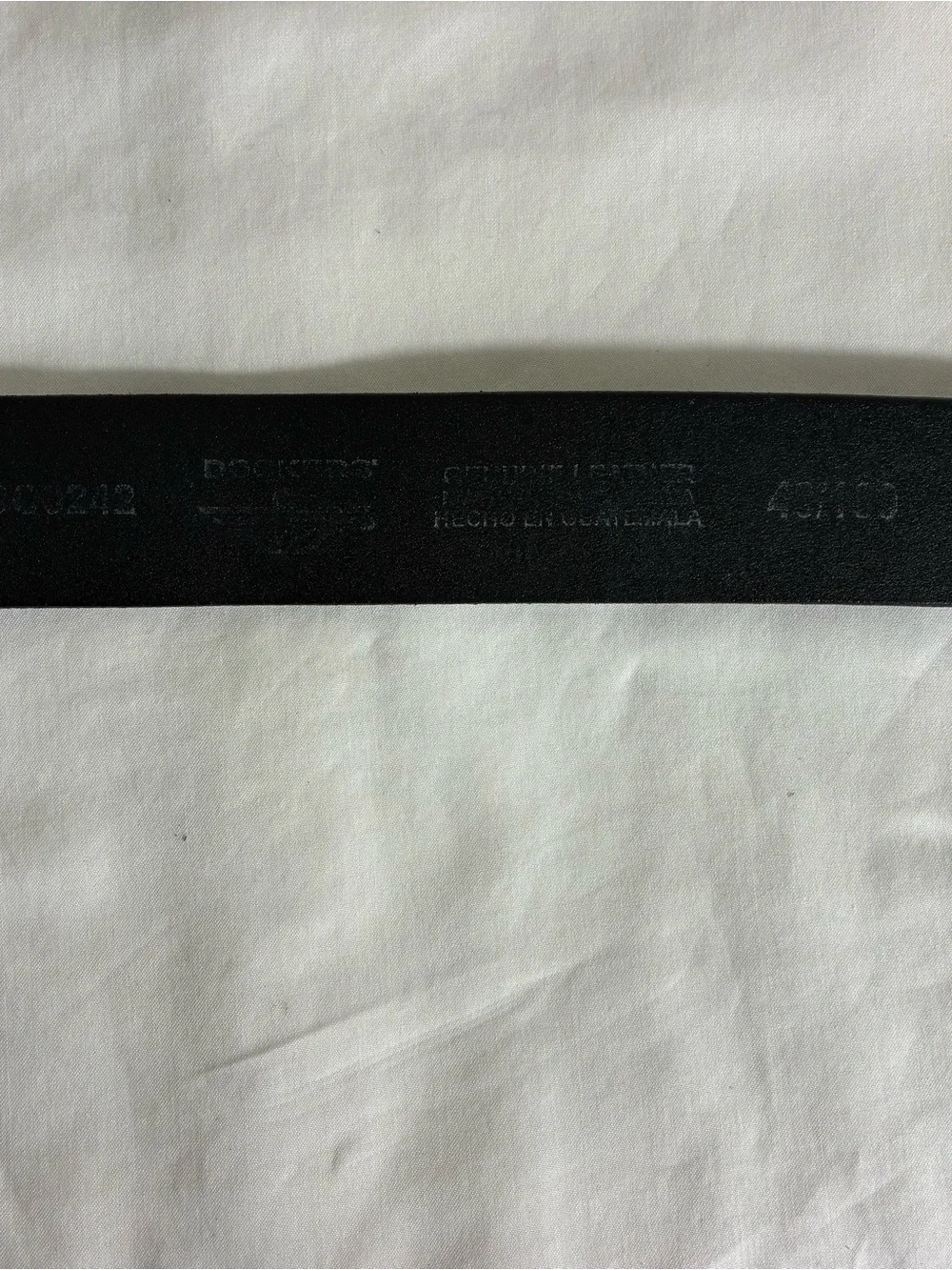 Dockers black leather belt Sz 40 unisex genuine leather buckle with logo